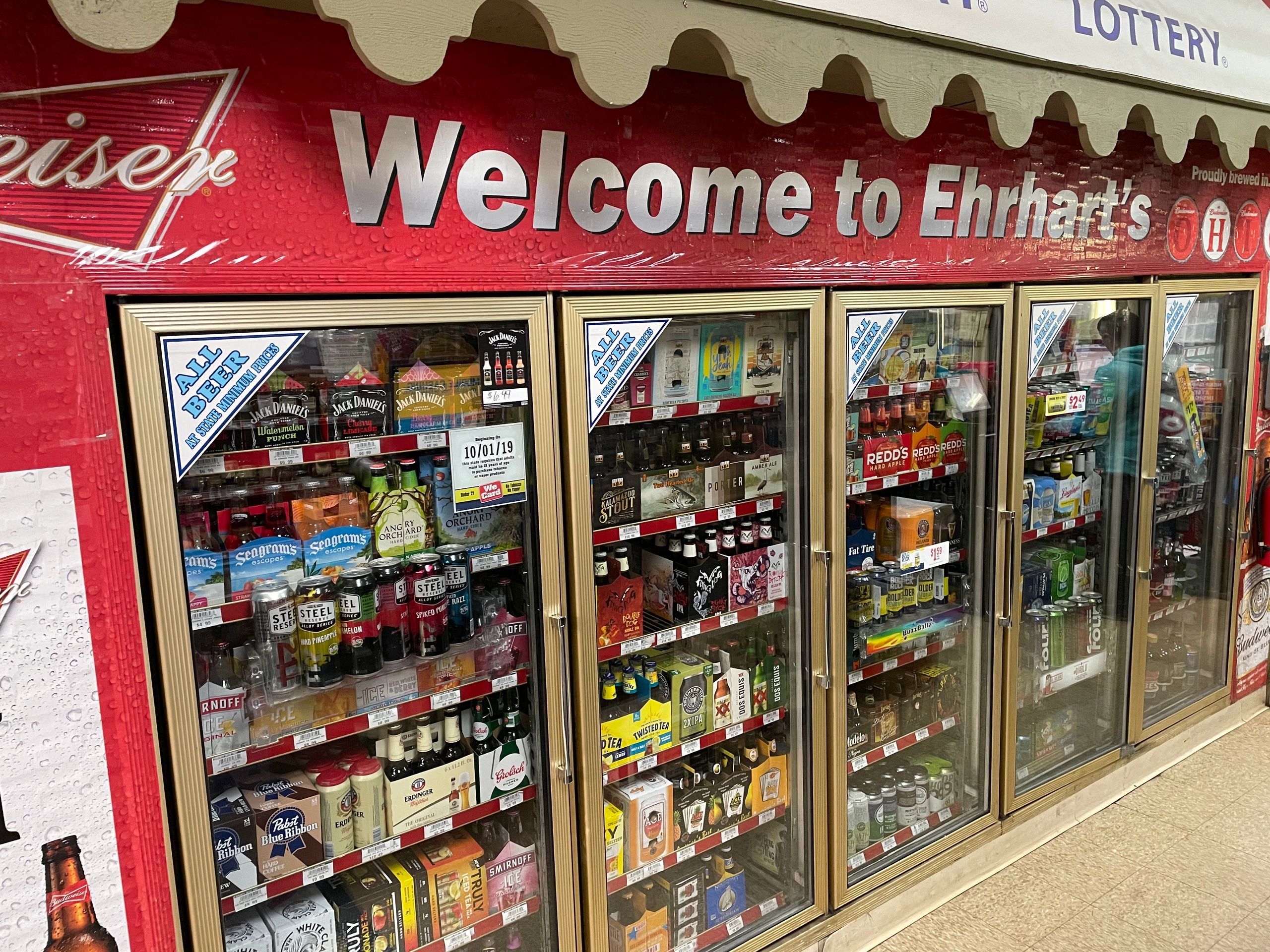 The Closest Package Store - 6fn8fxv