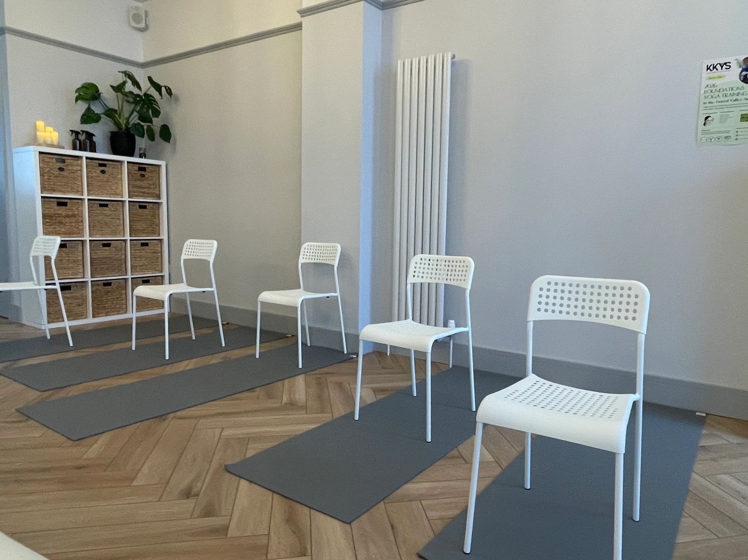 Chair yoga, senior yoga, adapted yoga