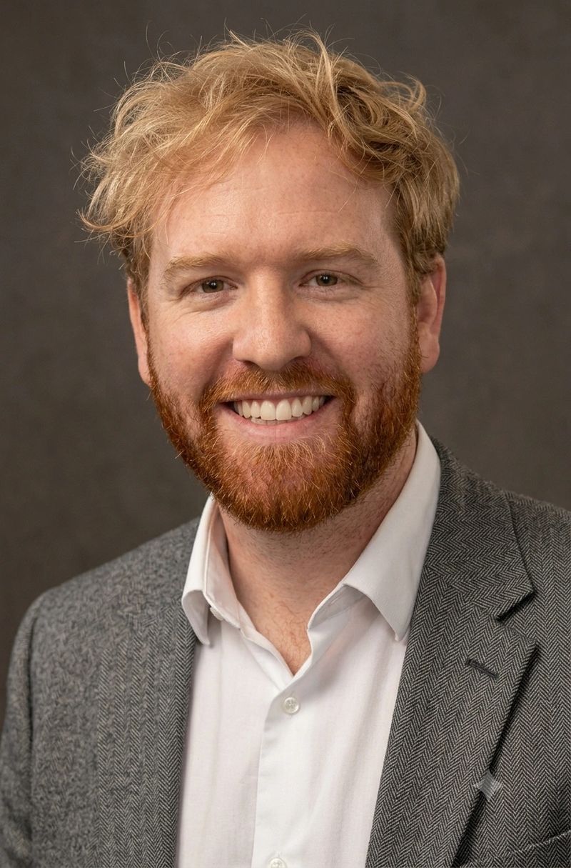 headshot 2.png