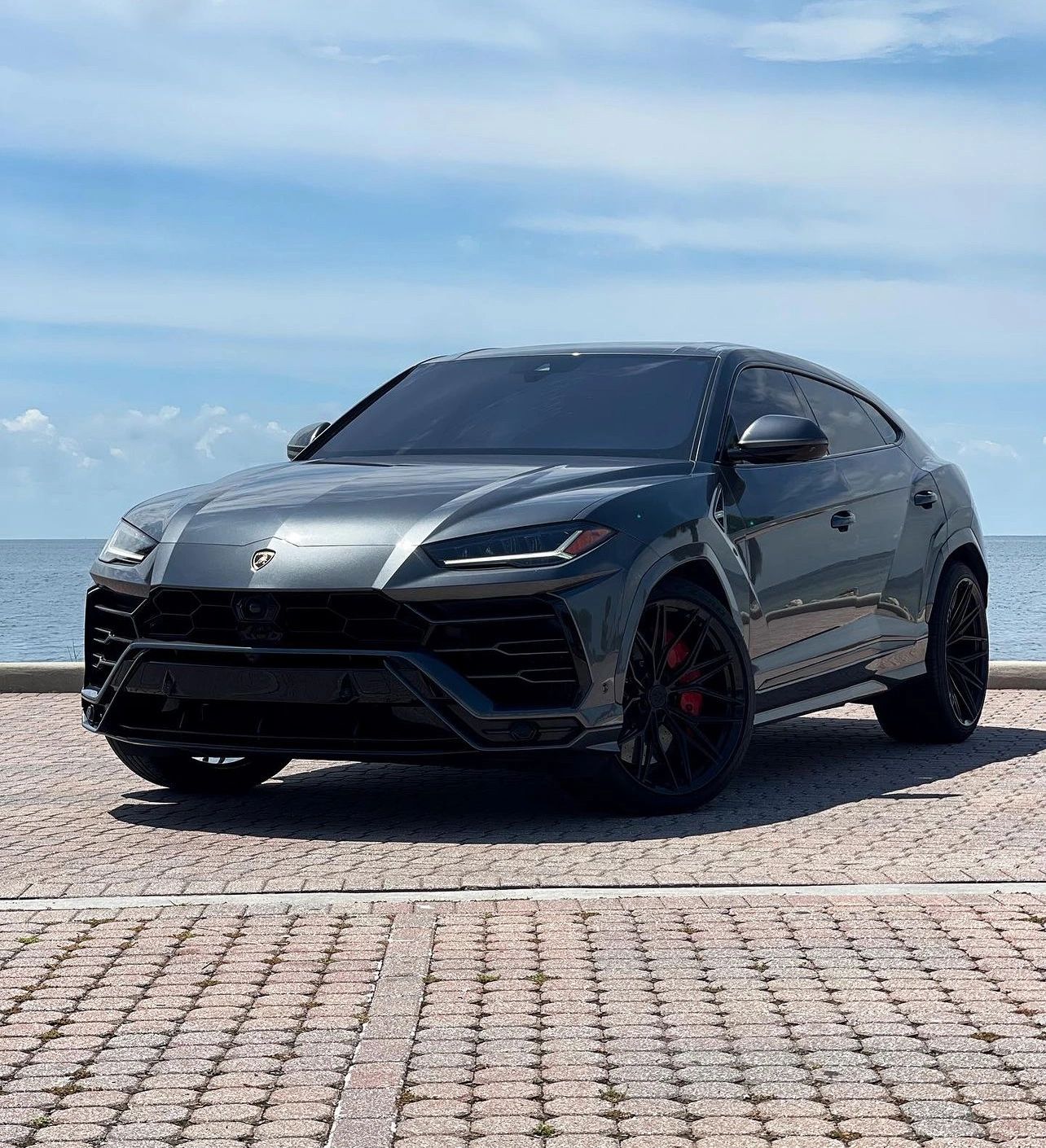 2024 Lamborghini Urus Grey