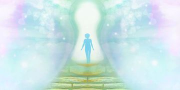 Past Life card reading with Ivory LaNoue. Discover how your past lives are affecting you now.