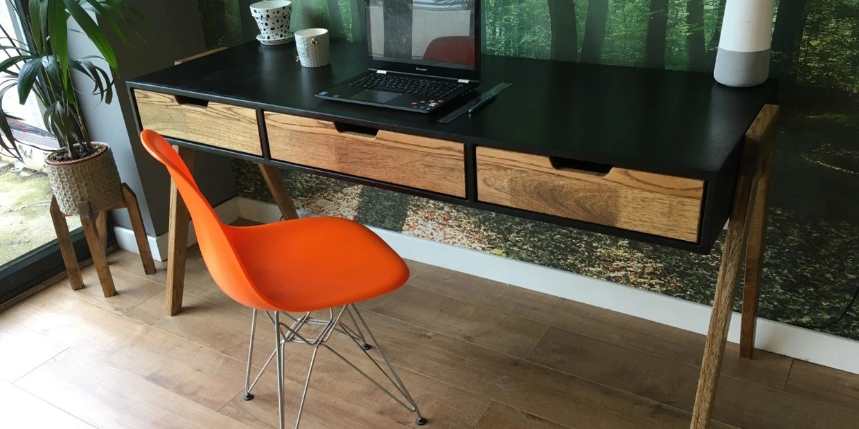 desk