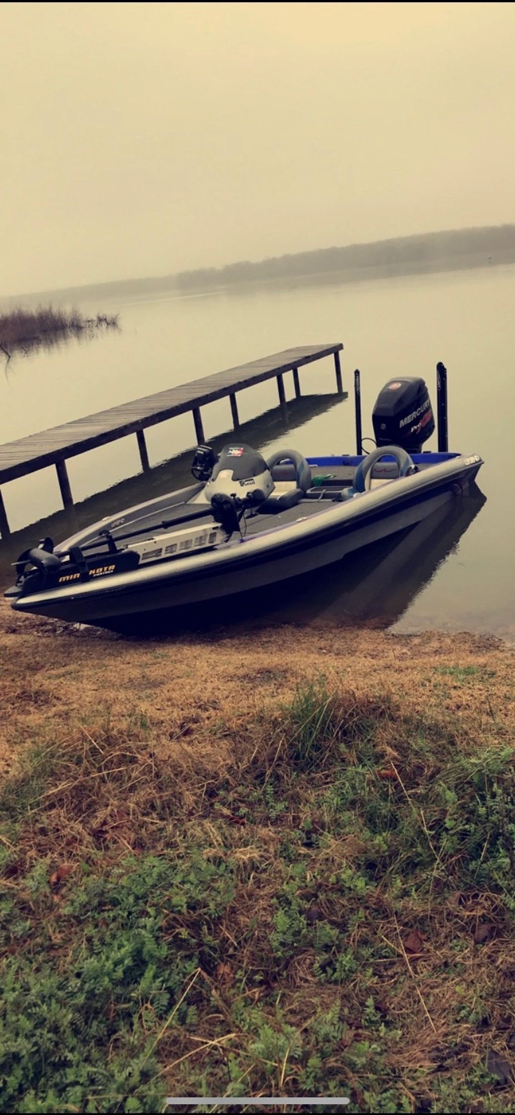 The LEGEND ALPHA 199 is a fully rigged bass boat.