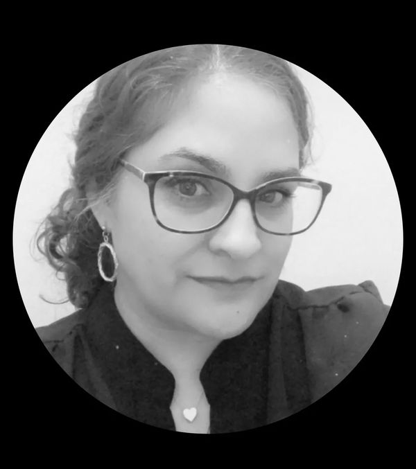 Diana Acuña – Founder
Dedicated to strengthening families and building resilient communities.