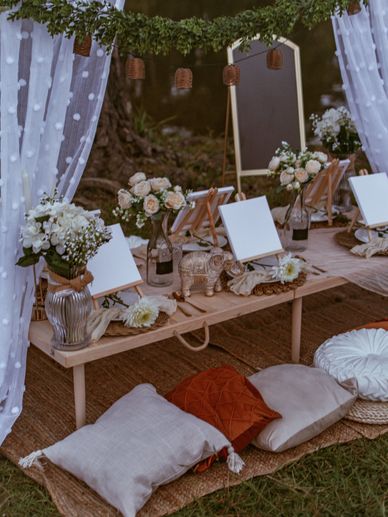 Boho themed luxury pop up picnic with painting add on.