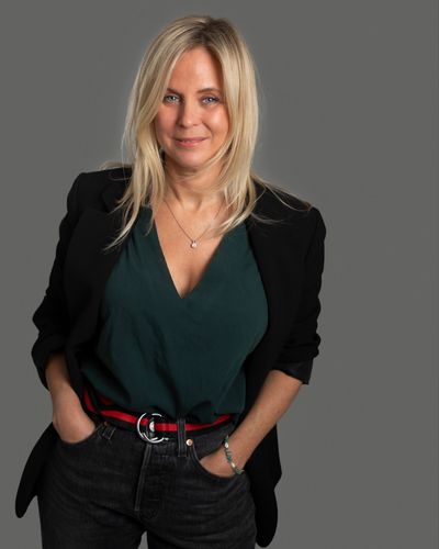 Vikki Selkus, Coach and Psychotherapist