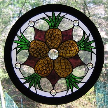 stained glass panel
hand-painted glass
pineapples