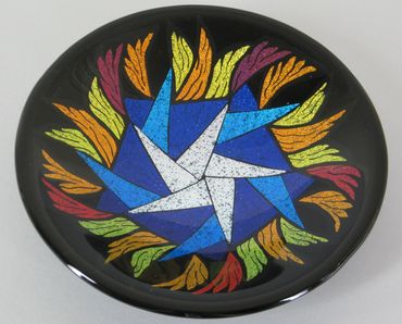 kiln-formed bowl with dichroic glass