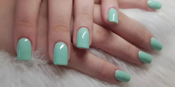 Mint green square gel nails