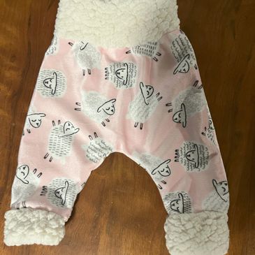 A small baby pant in pink color