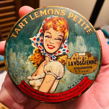 Day #1014 - 12.31.2023
art of the day
Lemon candy tin - BEFORE 