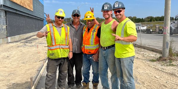 crew asphalt paving, concrete, interlocking, landscape construction