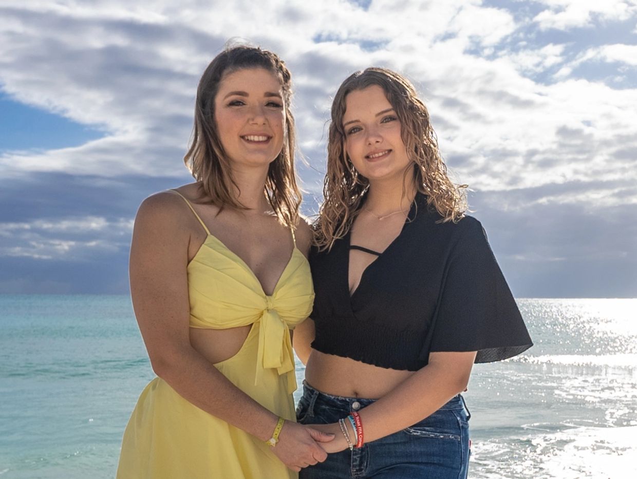 Janna Rawls (left) and Mackenzie Helm (right), mother daughter cohosts. 