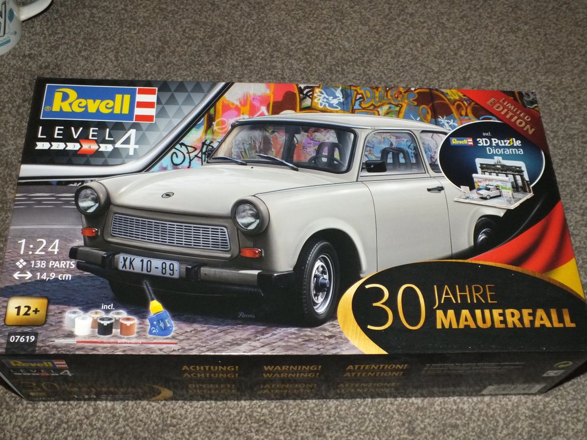 Maquette Revell Anniversary Fall Of Berlin Wall 1:24 Beige