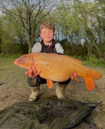 27LB Ghost Carp Luxor