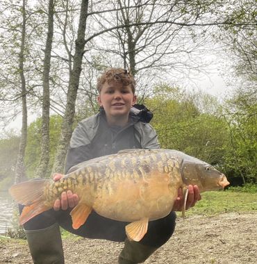 Scaled Mirror 26LB Luxor