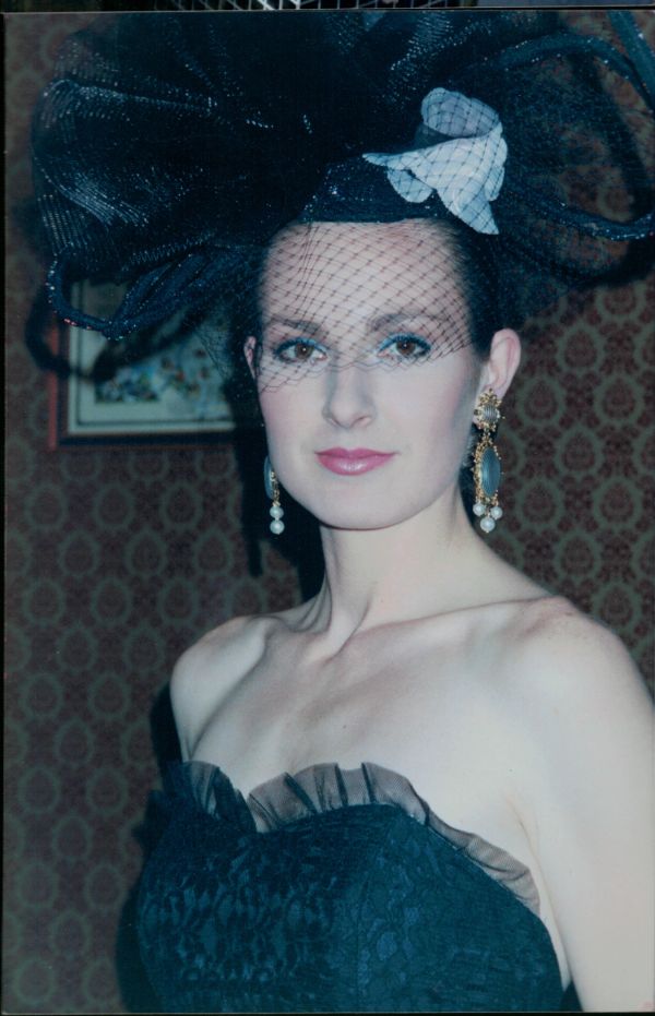 Rising night designed & made by Sheila Bateman, worn by Neza Zivkovic. Australian Gown Of The Year