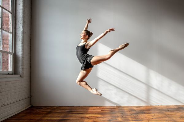 dancer natural light studio easthampton ma photography studio movement shoot