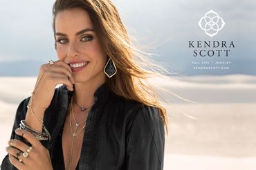 Jewelry campaign with smiling woman – Kendra Scott brand shoot