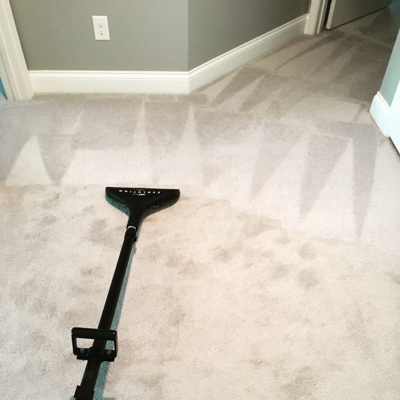 Carpet cleaning before and after