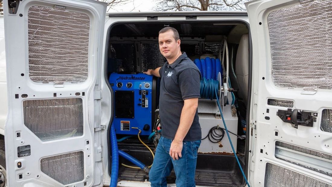 Owner of small carpet and air duct cleaning business in Lexington, KY