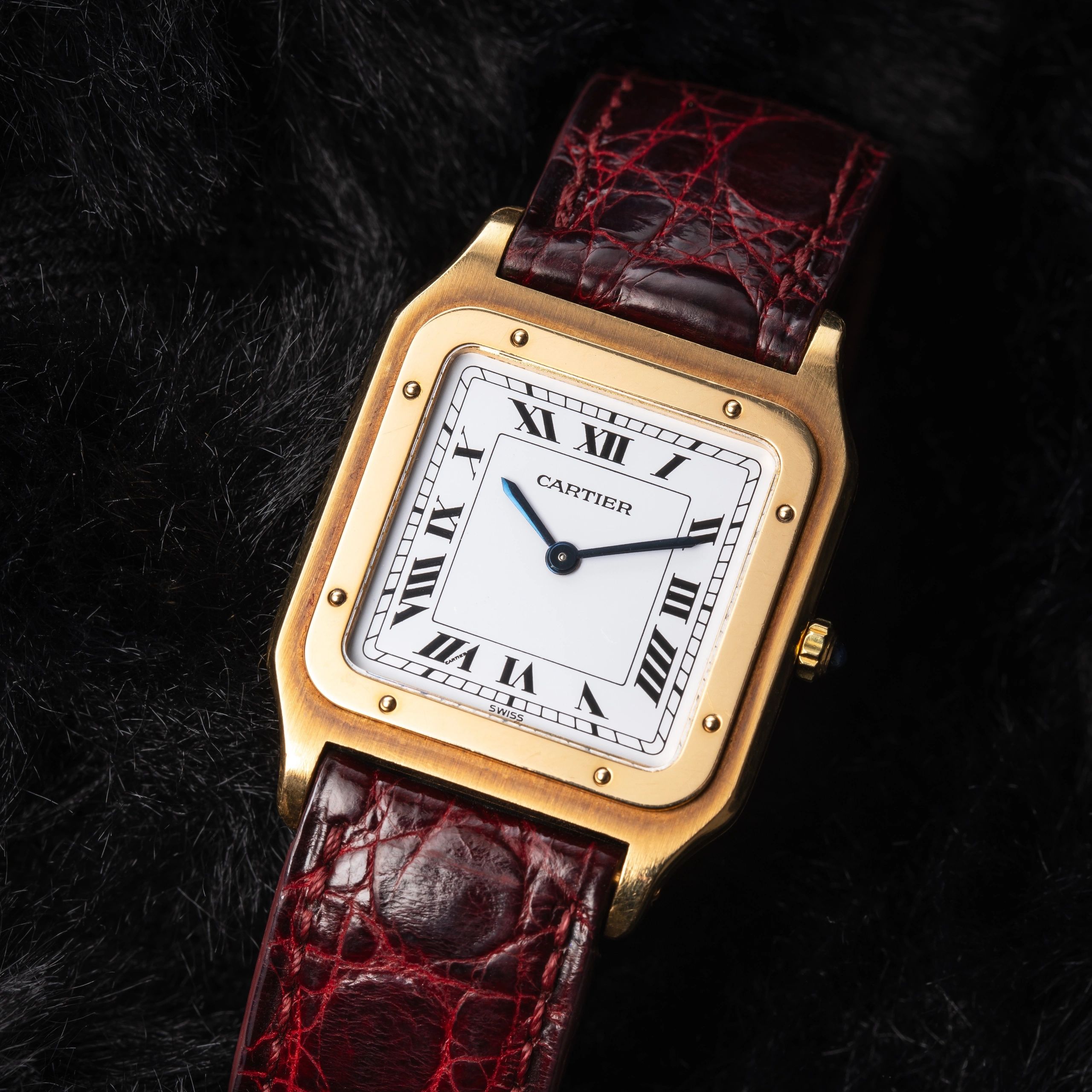 Vintage Santos Dumont Paris neo-vintage watch