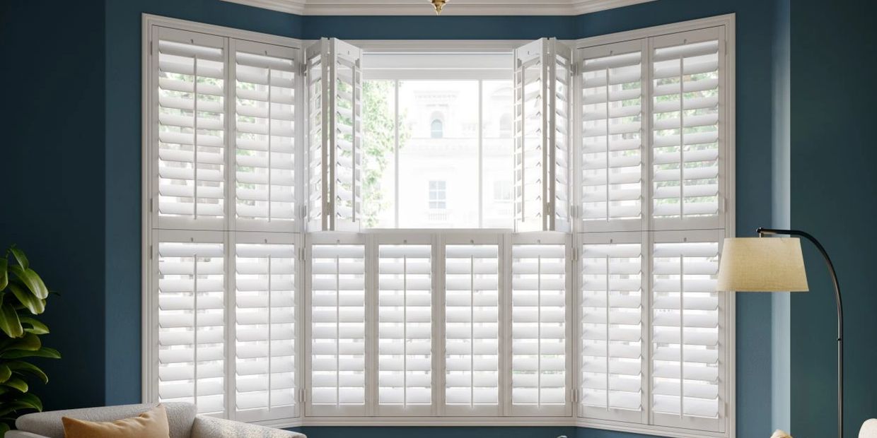 Tier On Tier Bay Window Shutter