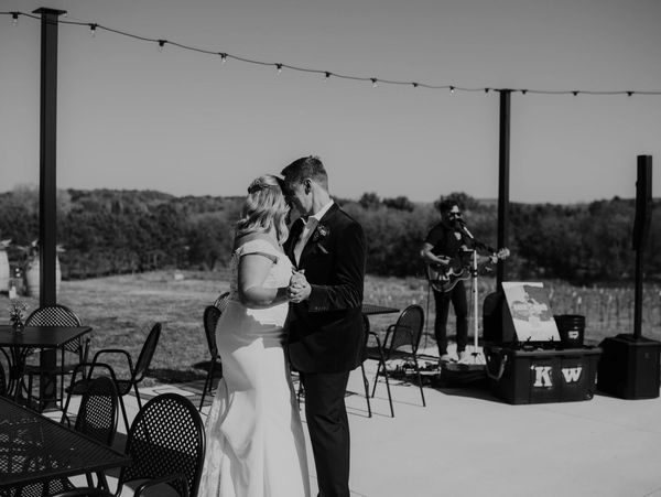 wedding singer Bradenton, acoustic wedding music Florida, live music for ceremonies and receptions