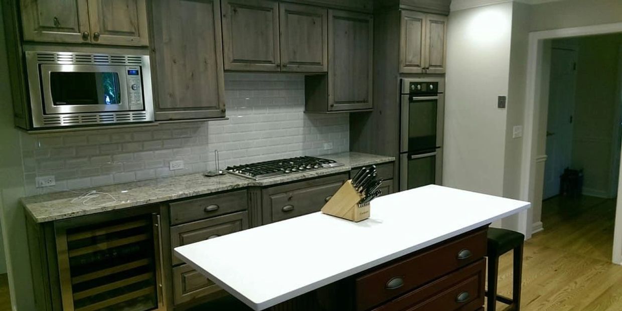Maple wood custom kitchen cabinets 