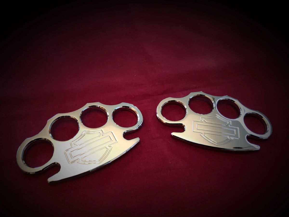 Brass Knuckles Curved
