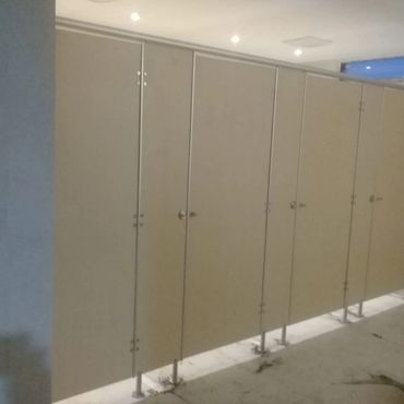 Cubicle menggunakan Bahan Phenolic 12MM