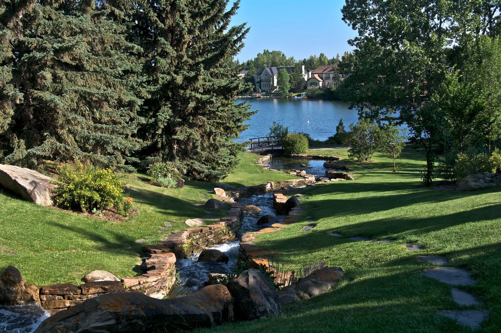 Lake Bonavista Homeowners Association Home