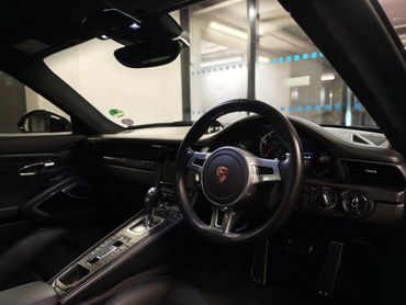 Porsche 991 Turbo S Interior 