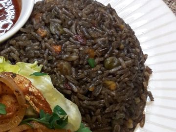 Diri Djondjon 
Haitian black rice
Mushroom rice
Djondjon