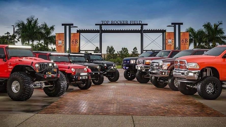 Savage 4x4 Automotive Customization Trucks Jeeps [ 500 x 889 Pixel ]