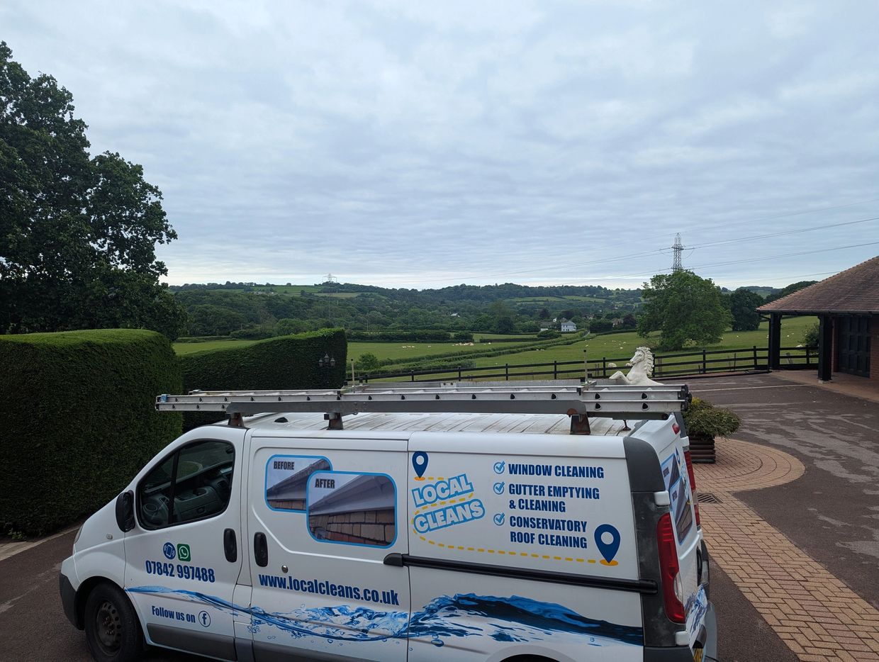 Local cleans Bridgend, Rhondda. Gutter cleaning, window cleaning, roof clean conservatory roof clean