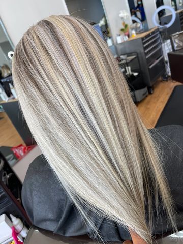 Highlights and root shadow at Blue leaf salon Orange Park Florida. Highlight hair color near me. 