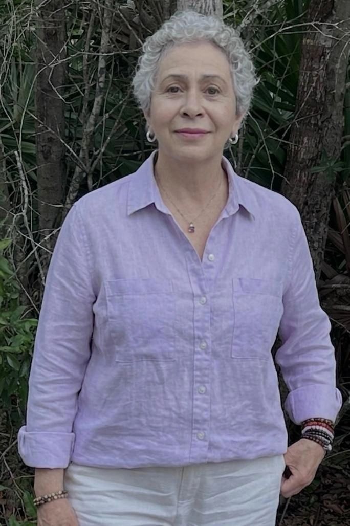 morada camisa 2.jpeg