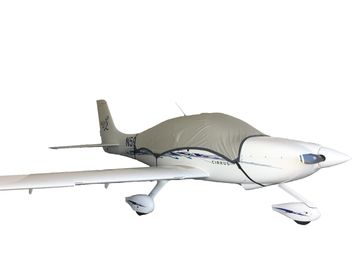 Cirrus SR20/22 Aircraft with Cover