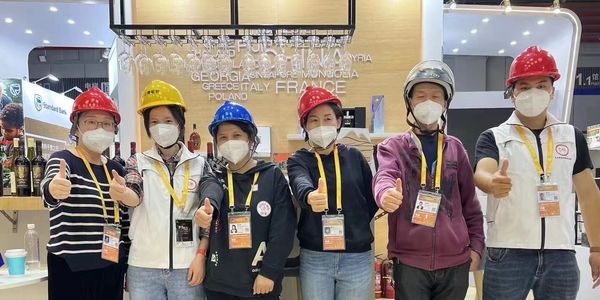 希中集团
上海尚丰道
中国国际进口博览会 CIIE
全球汇Global Hub