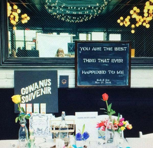 hand-painted signs, restaurant signage