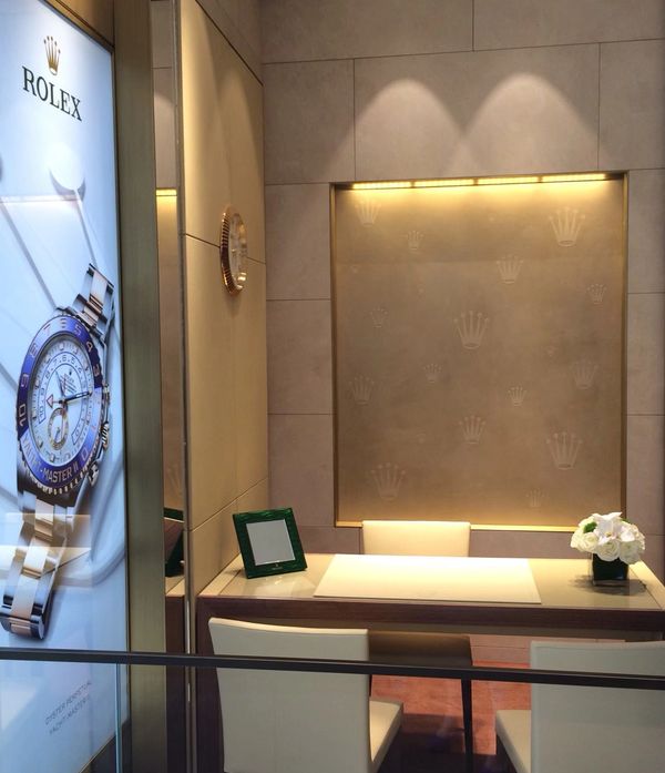 Venetian plaster, waxed Venetian plaster