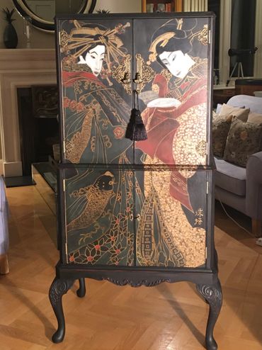 GEISHA COCKTAIL CABINET -  stunning, handpainted cocktail cabinet