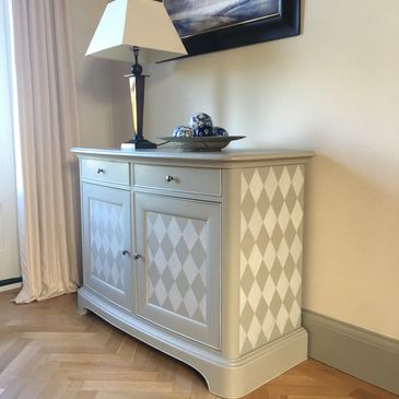 Gustavian style sideboard, made by Willis & Gambier of solid Alder wood