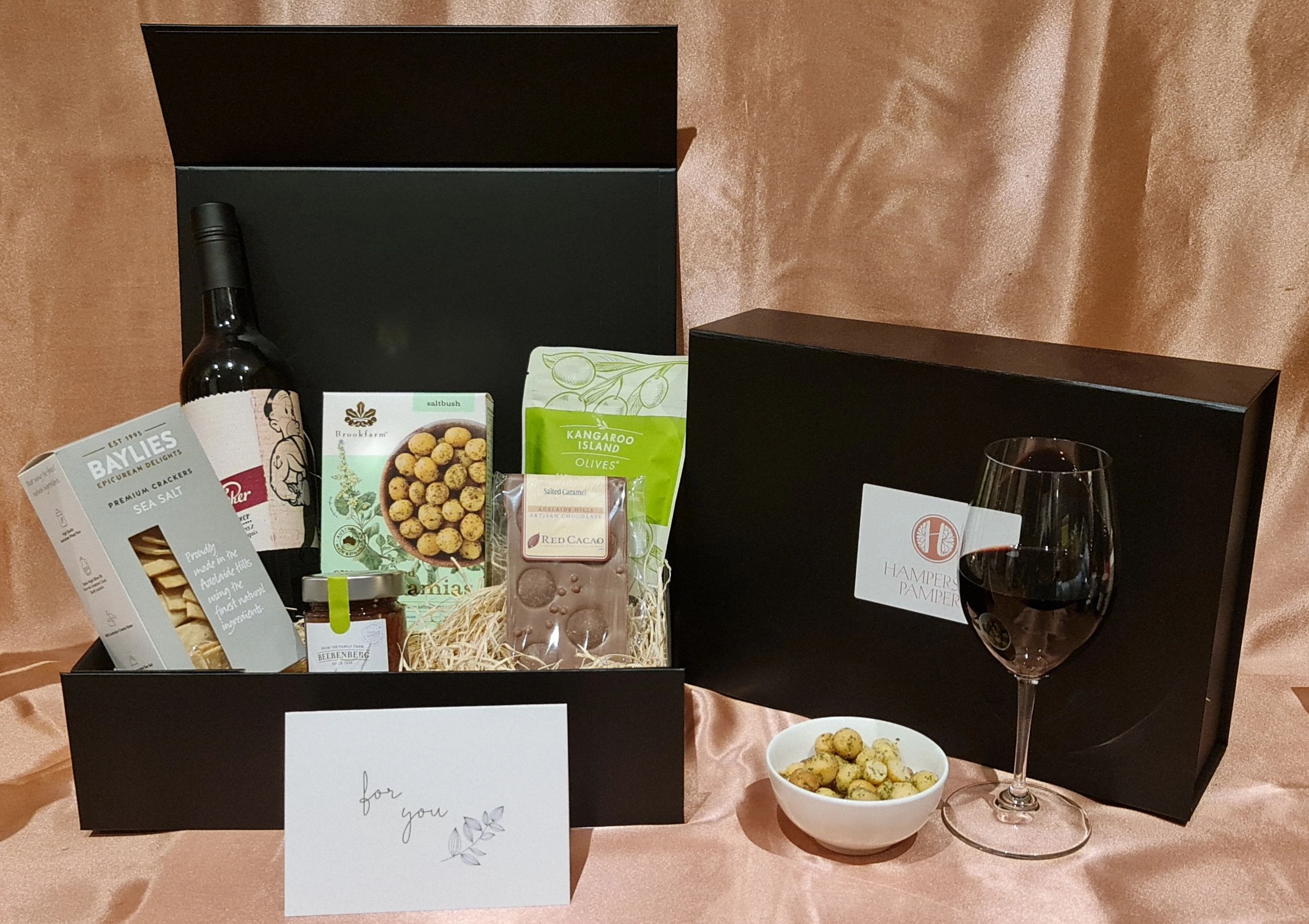 Gift Hamper with The Boxer Shiraz, Baylies Crackers, Beerenberg, Macadamias, KI Olives and Red CacaoC