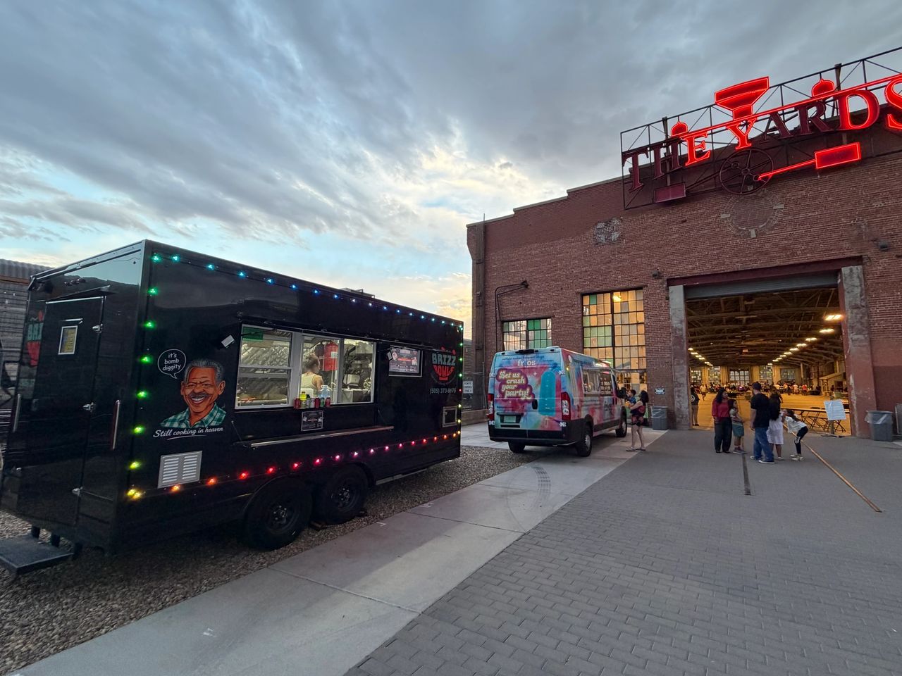 Brizz Bowls catering and food truck