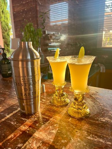 Pisco sour by Andrea Aroca
