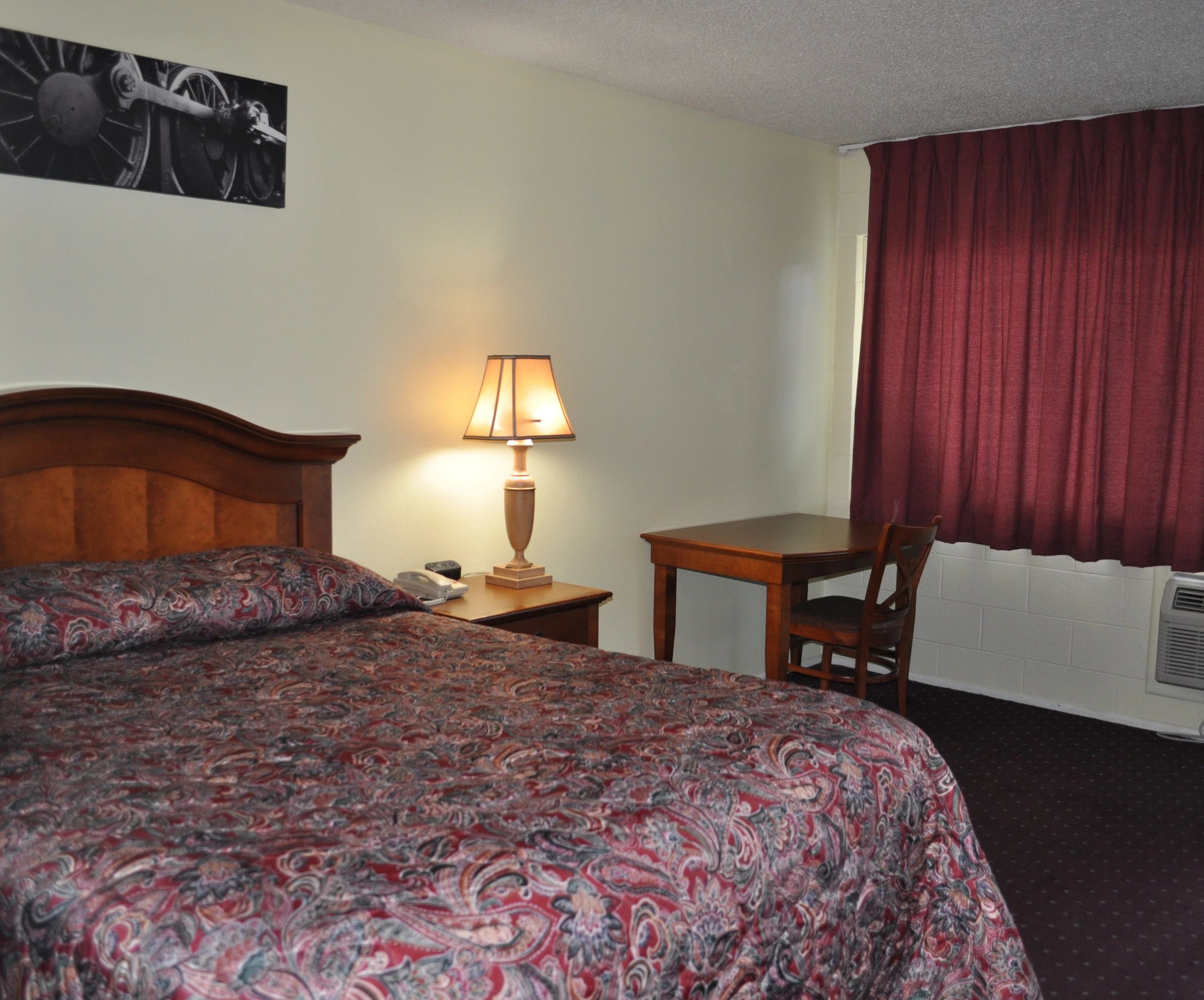 Budget Inn Express - Downtown Helena Montana - Motel, Hotel