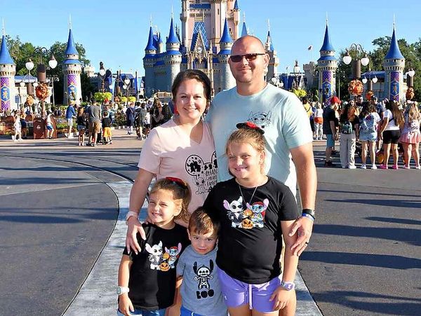 Disney world family vacation, disney trip, walt disney world, disney travel agent, magic kingdom