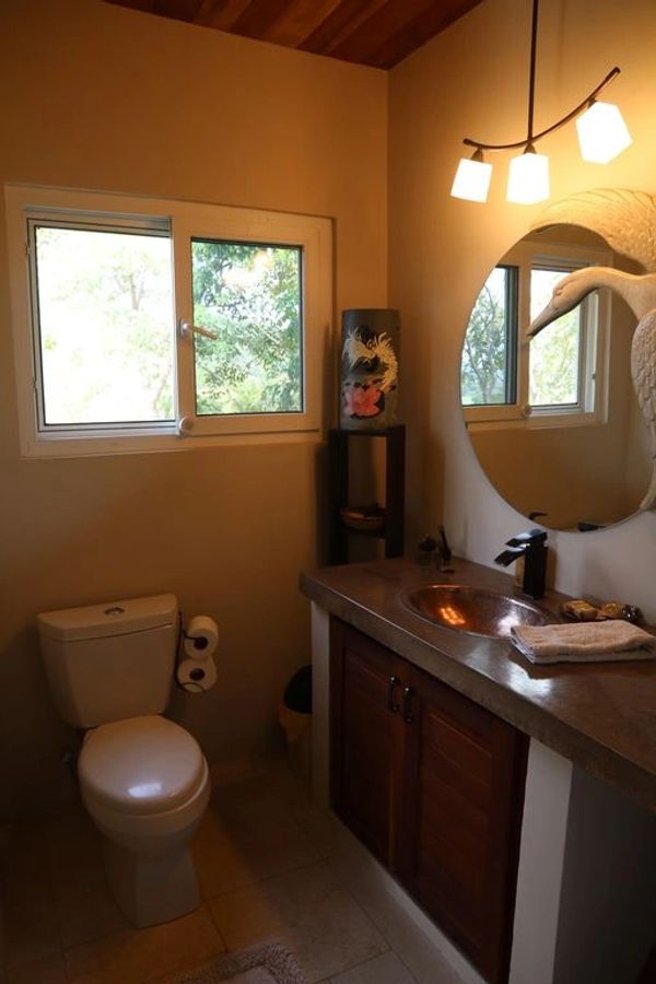 Queen suite bathroom with open concepts shower